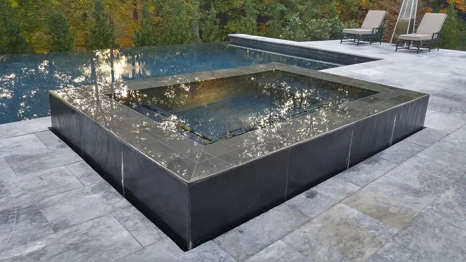 Infinity Edge Luxury Bath